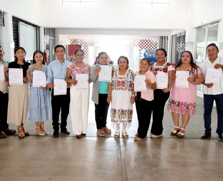 Reciben su plaza docentes 160 plazas para el ciclo escolar 2025-2026