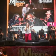 Abarrotaron la Plaza Grande de Mérida en emotivo homenaje