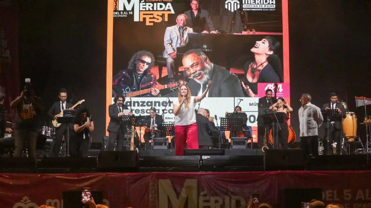 Abarrotaron la Plaza Grande de Mérida en emotivo homenaje