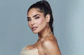 Alejandra Espinoza encabeza la conducción del Nuevo reality show de Televisa, guiando cada gala y conectando con la audiencia en una de las apuestas más fuertes del entretenimiento actual.