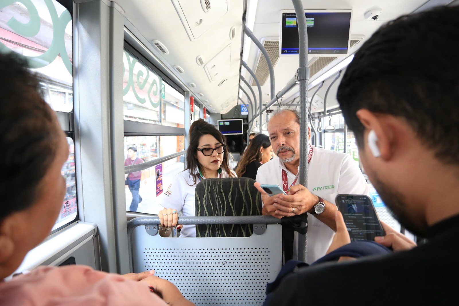 Consulta ciudadana impulsa transporte público seguro para mujeres en Yucatán