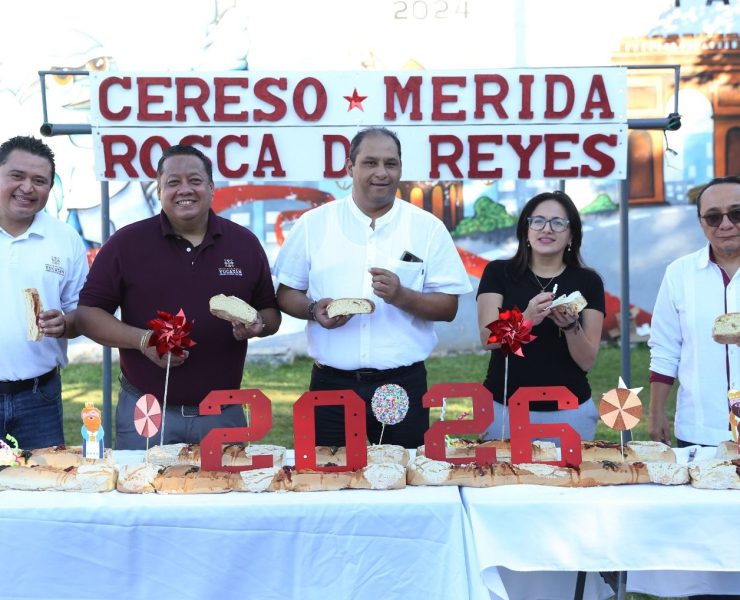 Cortan rosca de 250 metros y 2,100 muñequitos en el Cereso Mérida
