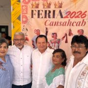 Gobernador Joaquín Díaz Mena asiste a la Feria Gastronómica de Cansahcab