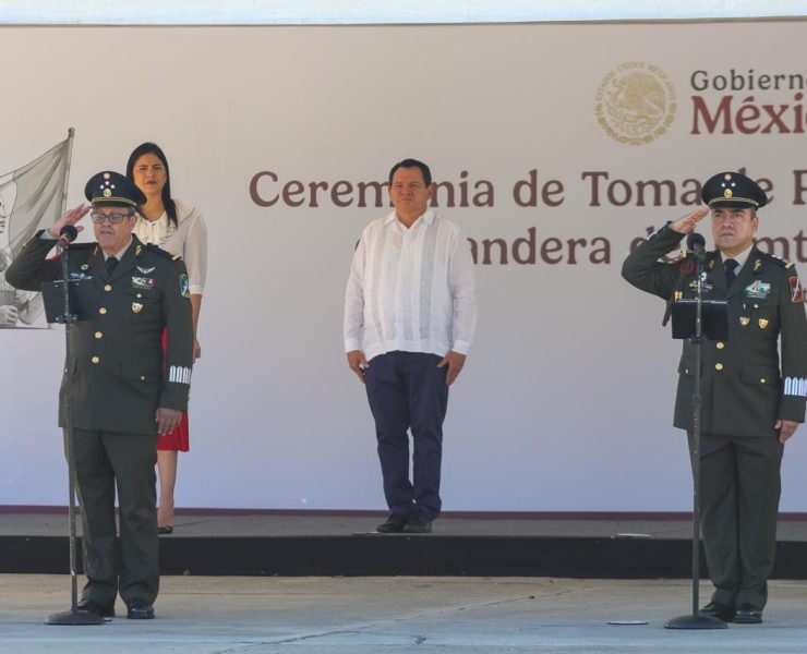 Gobernador Joaquín Díaz Mena encabeza ceremonia de cambio de mando en la 32a Zona Militar