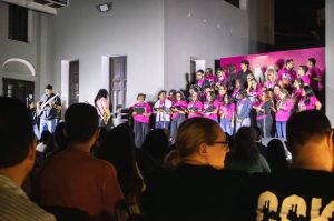 El público llenó la Plaza Grande y otros espacios del Centro Histórico, disfrutando de la amplia oferta cultural del Mérida Fest 2026, en una celebración que reunió arte, música y tradición para todas las edades.