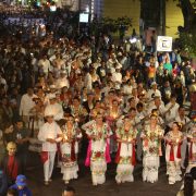 Mérida celebra 484 años de historia, tradición e identidad: cientos de voces le cantan las mañanitas