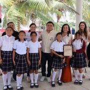 Reconocen a escuelas de Río Lagartos y Las Coloradas por su compromiso ambiental