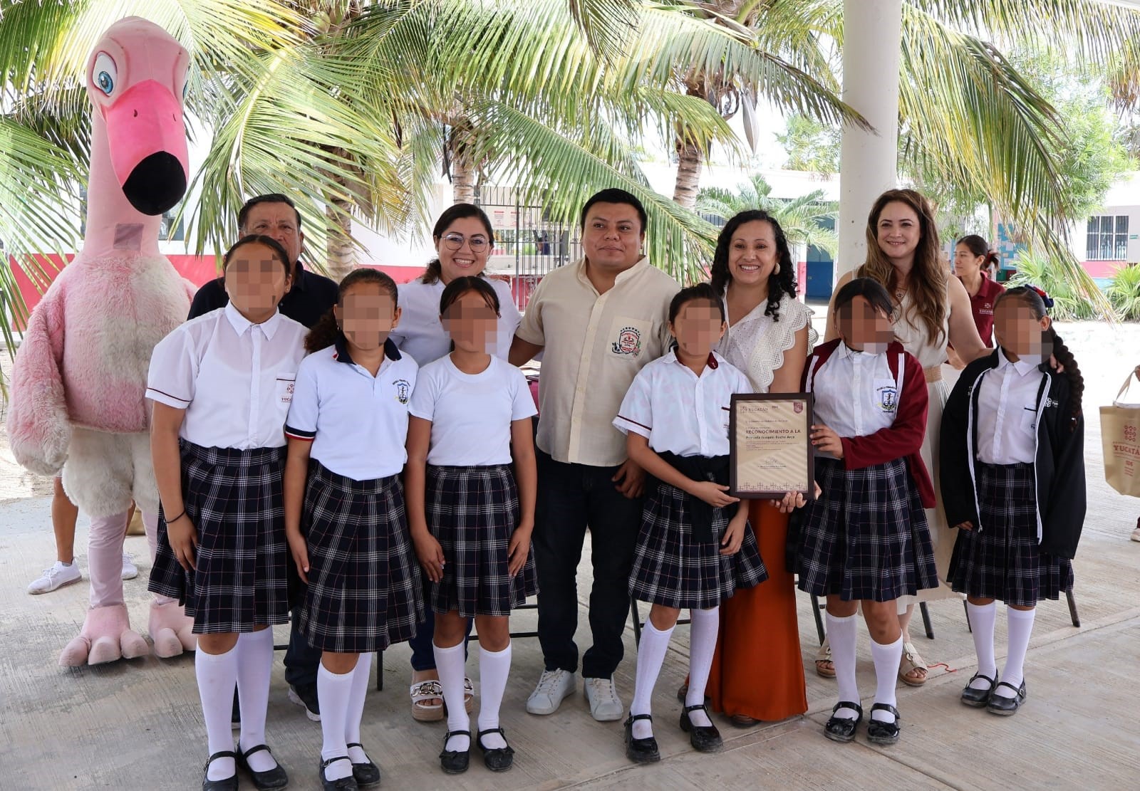 Reconocen a escuelas de Río Lagartos y Las Coloradas por su compromiso ambiental