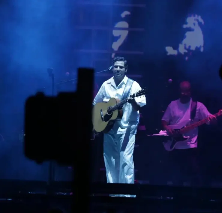 Reik conquistó Mérida con concierto multitudinario en el corazón de la ciudad