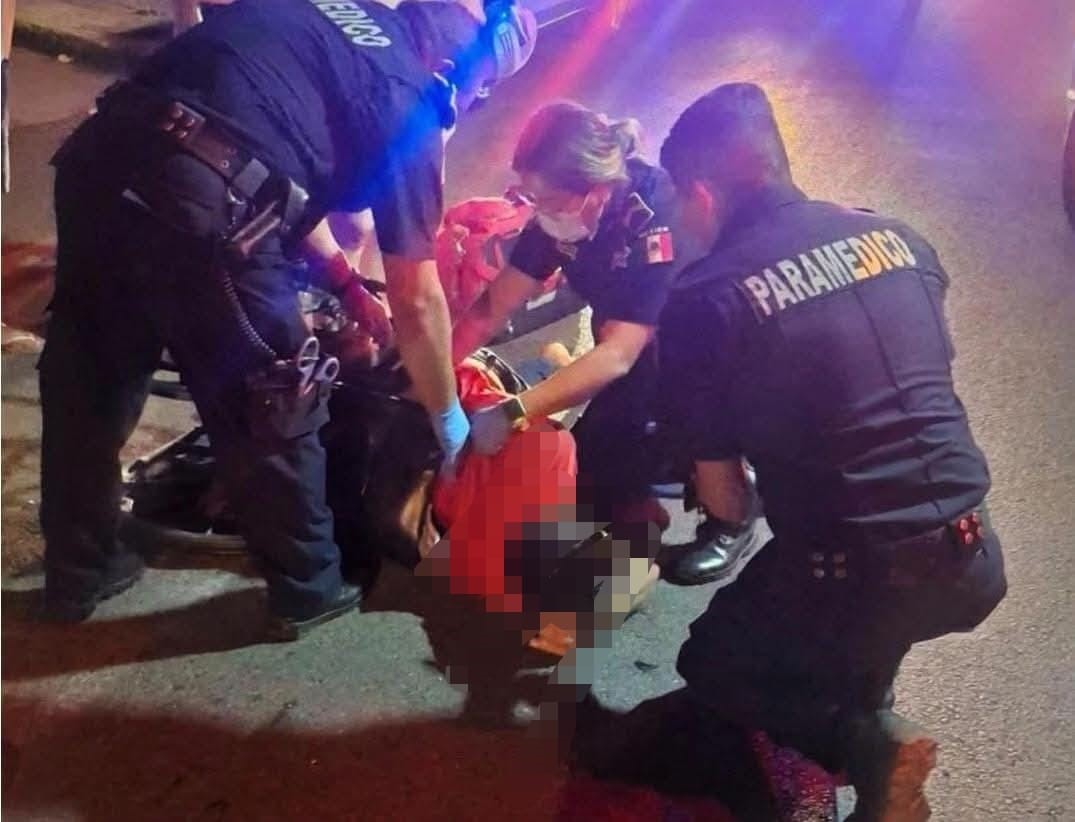 Hombre en silla de ruedas resulta lesionado tras ser atropellado