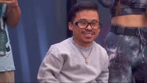 Abelito se robará las miradas y los aplausos durante el Viernes de Corso en Circo Carnaval, contagiando su carisma y energía a todos los asistentes en Xmatkuil.