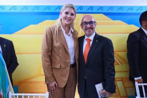 Durante el Jueves Legislativo, Verónica Camino Farjat expuso en el Senado de la República los avances de la Agenda legislativa ante empresarios, resaltando la coordinación entre el sector público y privado.