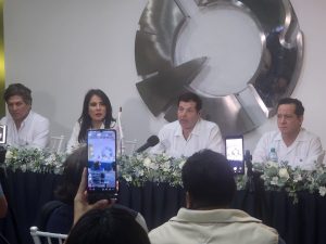 Esteban Roche, presidente de CANACINTRA Yucatán, durante la presentación de la actualización de la Agenda Estratégica, destacando la visión de crecimiento y desarrollo industrial del estado.