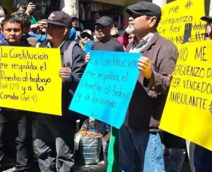 Comerciantes inconformes por reubicaciones estallan