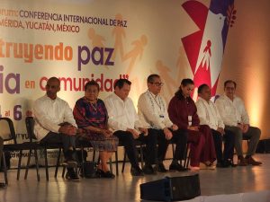En presencia de la Premio Nobel de la Paz, Rigoberta Menchú Tum, autoridades estatales refrendaron su compromiso con la Construcción de paz desde la raíz en Yucatán mediante acciones de prevención social y participación comunitaria.