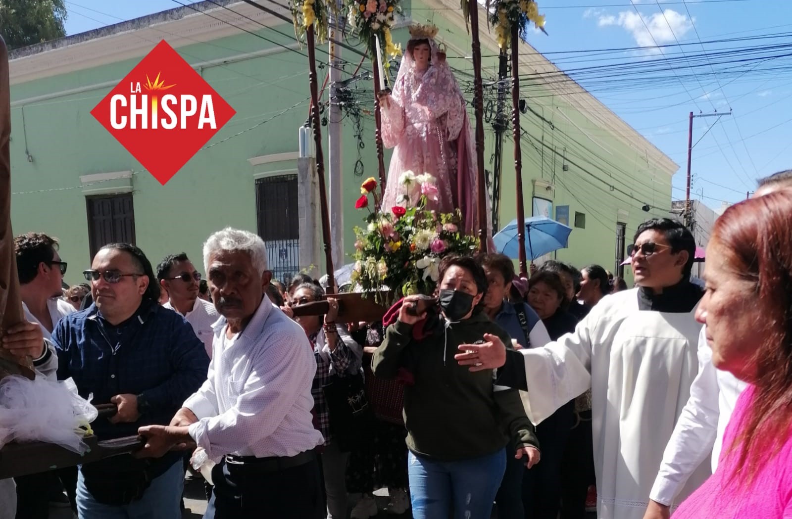 Devoción que ilumina Mérida: feligreses agradecen a la Virgen de la Candelaria en su día