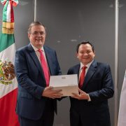 Yucatán Imparable: Joaquín Díaz Mena fortalece agenda económica con Secretario de Economía Marcelo Ebrard
