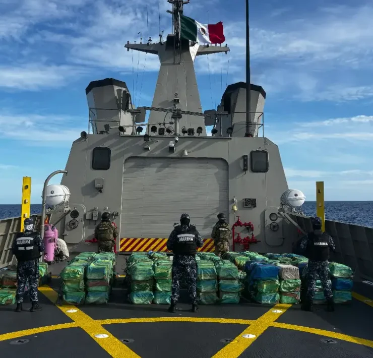 Operativo internacional deja Bultos con toneladas de presunta cocaína asegurados