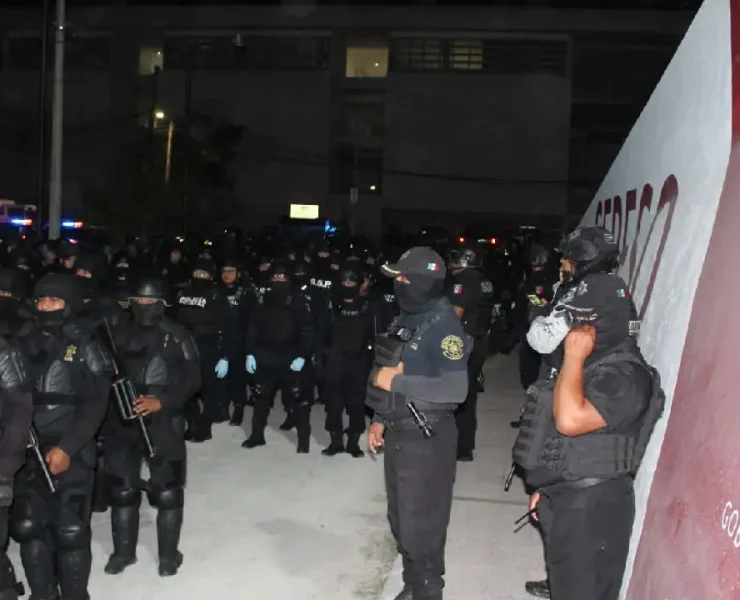 Revisión sorpresa en el CERESO de Mérida refuerza seguridad penitenciaria