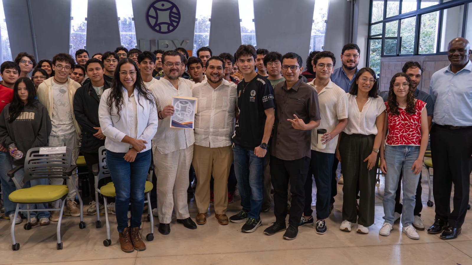 Universidad Politécnica de Yucatán celebra diez años liderando innovación tecnológica