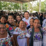 Apoyos históricos a más de 1,200 artesanas y artesanos transforman producción en Yucatán