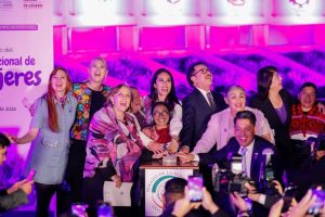 Durante el evento en el Senado, Verónica Camino Farjat subrayó que los Avances históricos en derechos de las mujeres buscan consolidar la igualdad sustantiva y fortalecer el Respeto a las Mujeres en México.