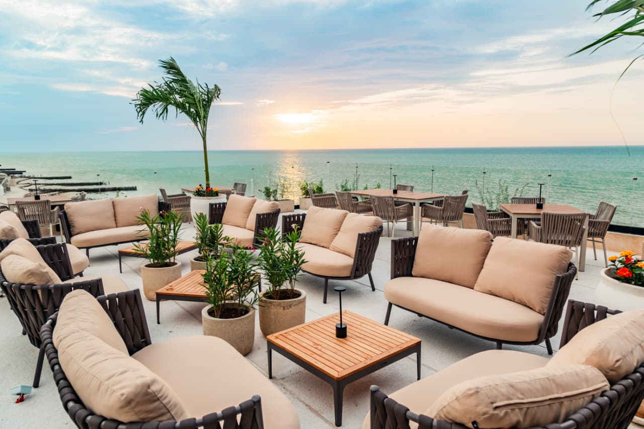 Chelem celebra el primer aniversario de Molusk