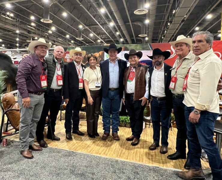Joaquín Díaz Mena promueve Congreso Mundial Brahman Yucatán 2026 en Houston