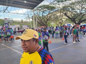 Familias yucatecas disfrutaron del Día de la familia con deporte y diversión en el Complejo Deportivo Kukulcán, participando en actividades deportivas y recreativas para todas las edades.