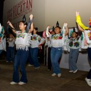 Tradición y Juventud brillan en Clausura del Modelo KAAB en Tekit