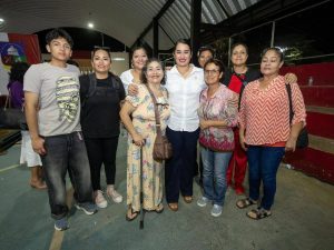 La alcaldesa Kenia Walldina Sauri encabezó la sesión del COPLADEMUN donde en Umán se escucha a la ciudadanía para definir las obras prioritarias del municipio.