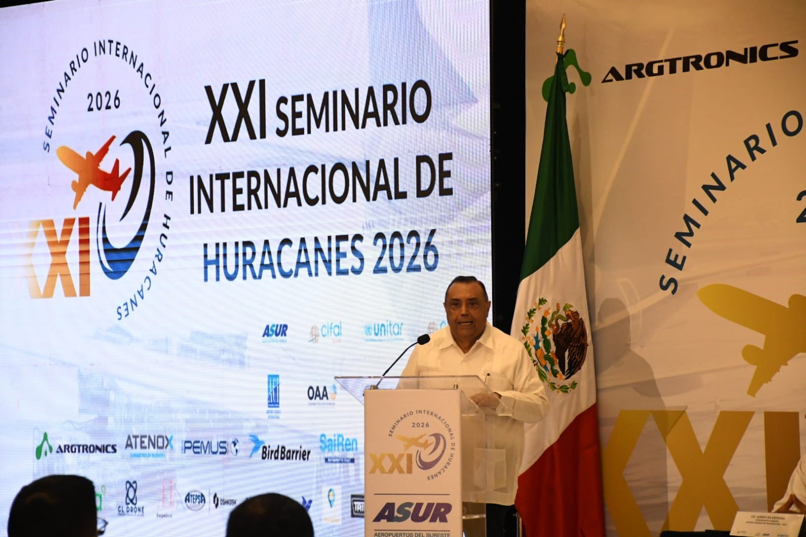 Huracanes y Expertos: XXI Seminario Internacional de Huracanes en Mérida