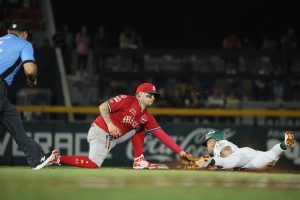 Con una serie con ofensiva explosiva, los Leones rugen y aseguran la Serie completa ante Diablos en el Kukulcán.