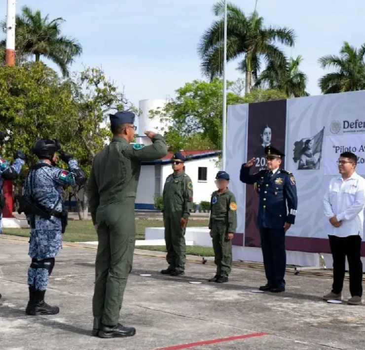 DIF Yucatán cumple el sueño de volar a niño de Casa OTOCH