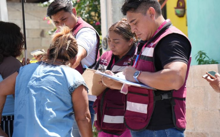 Apoyo total: Gobierno del Estado atiende a familias tras incendio en Dzununcán
