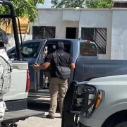 Operativo sorpresa en Umán deja aseguramientos y una mujer detenida
