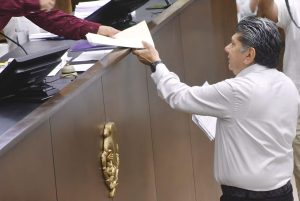 El PRI fortalece su presencia al impulsar la Ley de consulta ciudadana como herramienta clave para escuchar a la sociedad.