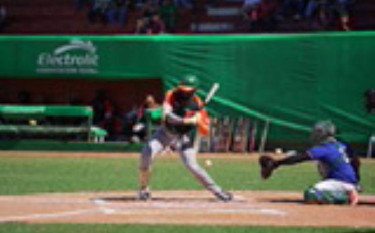 Olmecas derrotan a los Leones con poderosa ofensiva en Macuspana