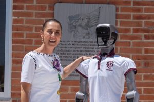 El nuevo CBTis 305 cuenta con aulas modernas, laboratorio multifuncional y taller de robótica, consolidando obras que impulsan educación y desarrollo para las juventudes de Mérida.