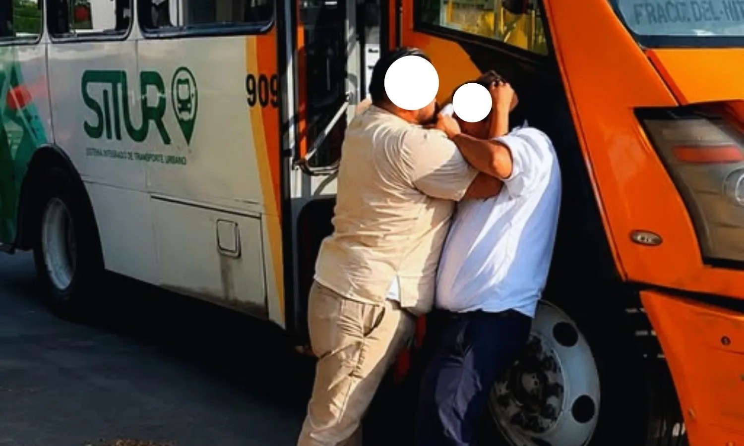 Conductores del transporte público protagonizan una riña en el norte de Mérida y la ATY activa protocolos tras el incidente