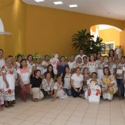 Emotivo reconocimiento a parteras tradicionales del sur de Yucatán