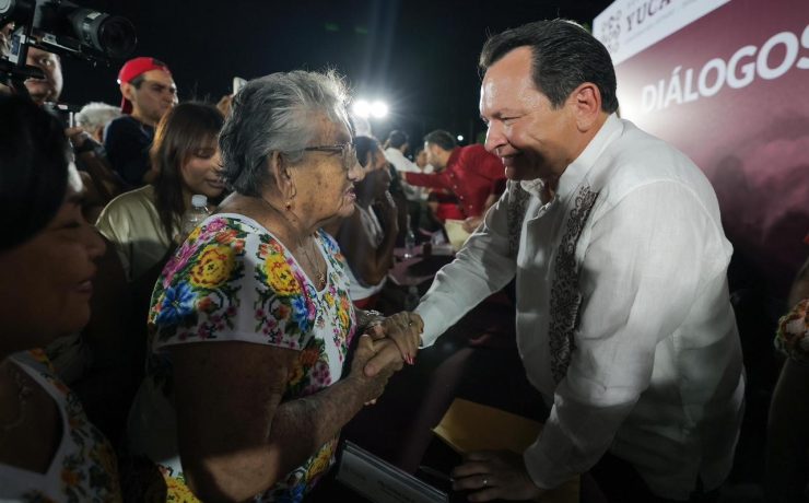 Gobierno de Yucatán atiende planteamientos de familias de Kanasín
