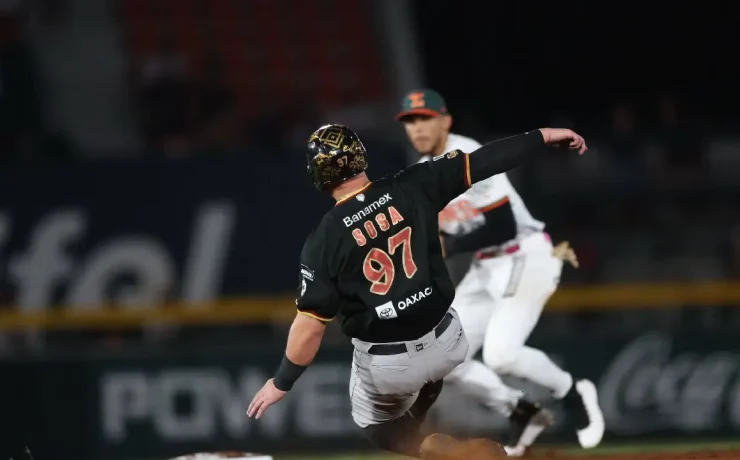 Guerreros pegó primero ante Leones en el Kukulcán