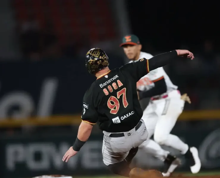 Guerreros pegó primero ante Leones en el Kukulcán