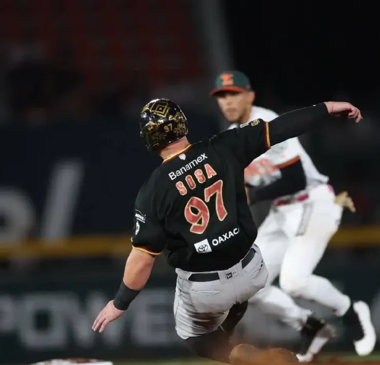 Guerreros pegó primero ante Leones en el Kukulcán