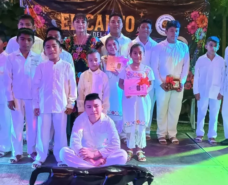 Noche mágica con El Canto del Mayab reunió tradición, música y solidaridad