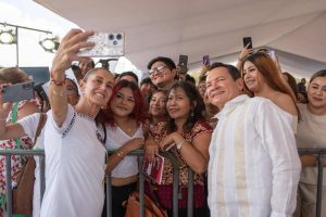 Claudia Sheinbaum y Joaquín Díaz Mena inauguraron la Nueva Universidad Rosario Castellanos, un proyecto que fortalece la educación superior gratuita en Yucatán.
