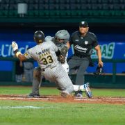 Olmecas asegura la serie ante Leones en dramático juego