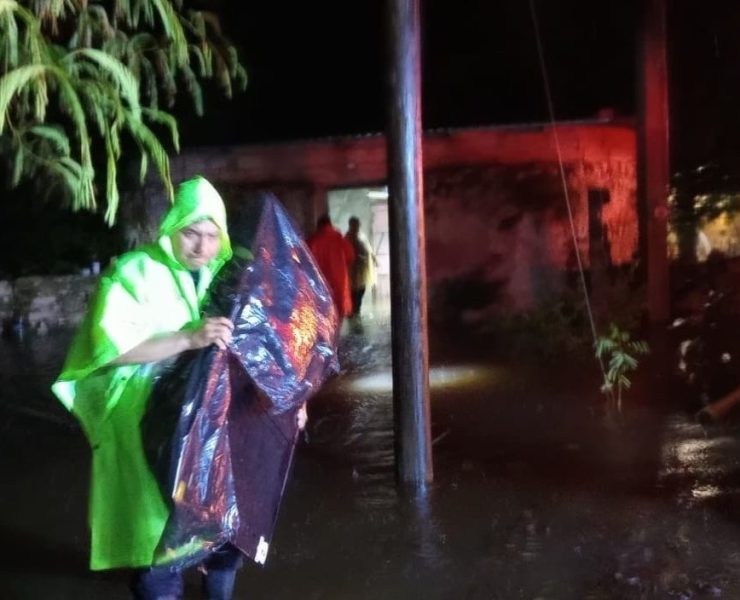 Apoyan a familias afectadas por inundaciones en Motul y Dzidzantún: ayuda urgente
