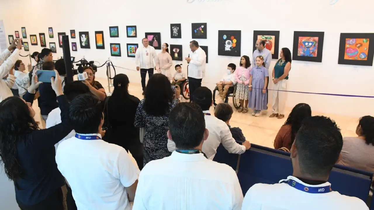 Exposición Sueños sin escalas talento, inclusión y arte toman vuelo en Mérida